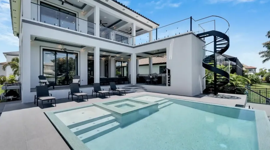 519 TREVISO DRIVE, Apollo Beach, Florida, 33572, United States, 6 Bedrooms Bedrooms, 10 Rooms Rooms,4 BathroomsBathrooms,Waterfront,For Sale,TREVISO DRIVE,1894611